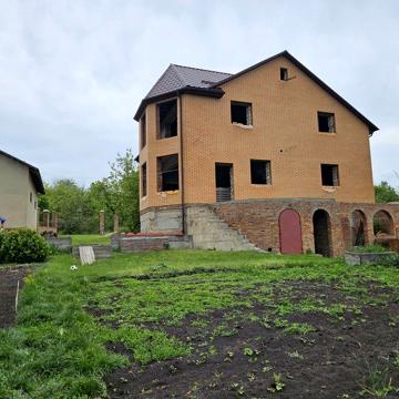Продам дім ( незавершене будівництво)
