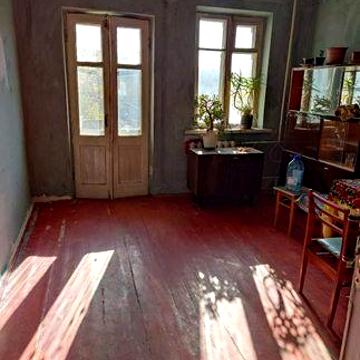 Продам 3-кімнатну квартиру.