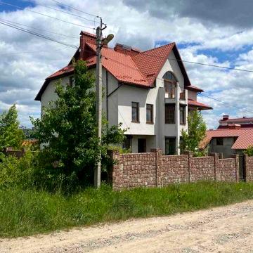 Приватний будинок преміум-класу в районі Озерна, вул. Відрадна