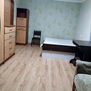 Сдам 1 ком кв ул.Есенина12, 4/5
