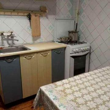 Двухкомнатная кв. метро Научная, Центр