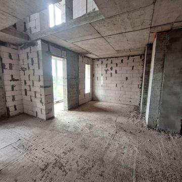 Квартира на двох рівнях вул Садова