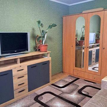 Сдам 3-х комн. кварт. Хороший ремонт. Ж\м Ломовский