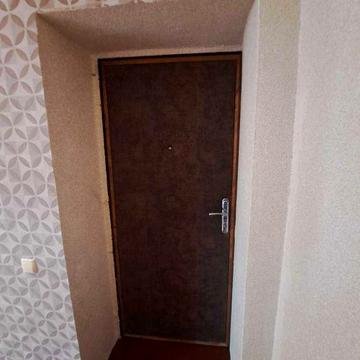 Срочно!!Продам 1-комнотную квартиру пер.Гвардейский