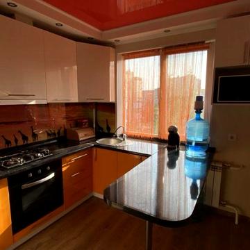Продаж 3-х кімнатної квартири на 287 кварталі!