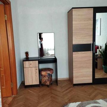 2к(45 кв.м) Оренда  вул.Теліги ,метро Дорогожичі поруч