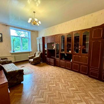 Академіка Чекмарьова вул., 7