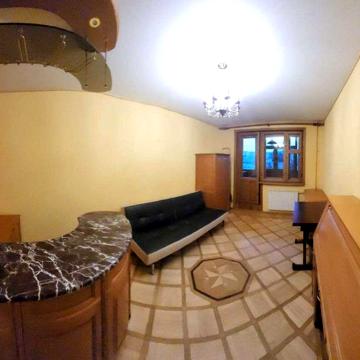 3 к. квартира с ремонтом и мебелью, м. Холодная гора