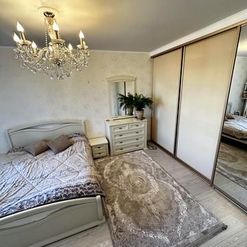 Добровольців вул. (Маршала Говорова), 10/6