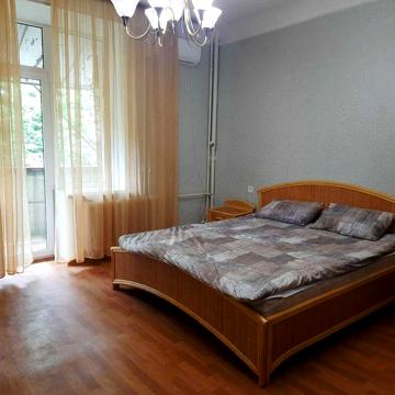 Сдам 2-ух ком. квартиру м.Научная, ул.Данилевского