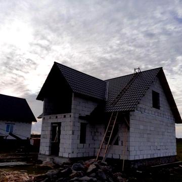 Земельна ділянка з будинком