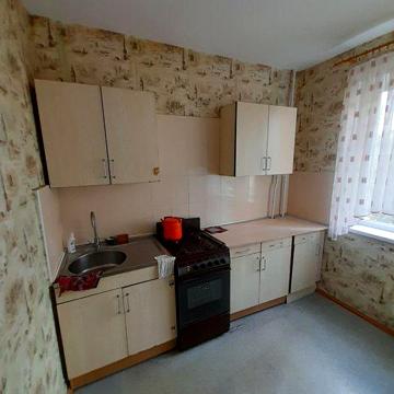 Долгосроная аренда 1 кв. 2/9. Бородинский район. Свободна