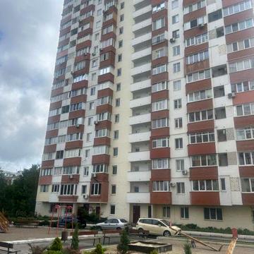 Продам 1-комнатную квартиру на Салтовке  в жк Янтарный ЖК Янтарный