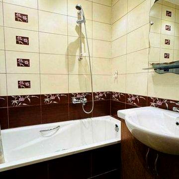 Продаємо 4-кімн квартиру на Сонячному