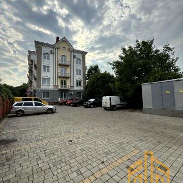 Продаж 1-кімнатної квартири в ЖК Паннонія, Центр ЖК Панонія