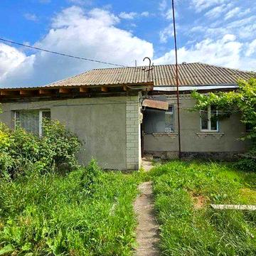 Продається будинок у районі центрального ринку.