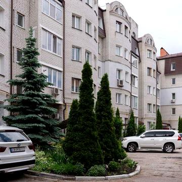 3-кімнатна Центр Княжа (Кирпоноса) Площа Цегла новобудова