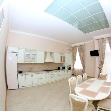 Італійська вул. (Пушкінська), 8