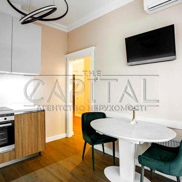 Оренда 1к квартири в ЖК Central Park Печерський Печерск