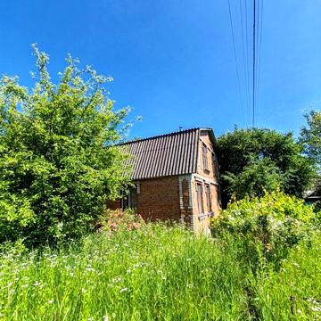 Дача на продаж біля лісу