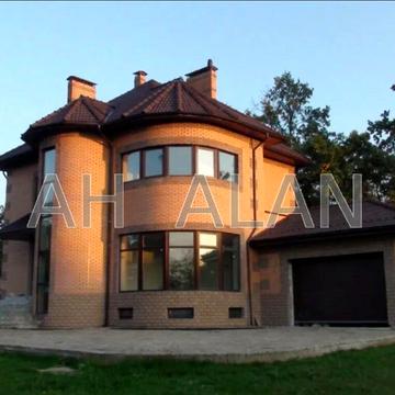 Лісова вул.