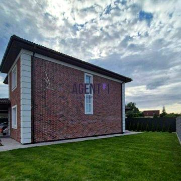 Будинок в Англійскому стилі в Крюківщині з ремонтом.