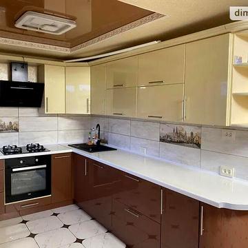 Продаж 3к Дім Центральна