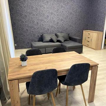 Здам 2-к квартиру на площі Володимира Великого