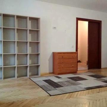 Генерала Дмитра Грицая вул. (), 10