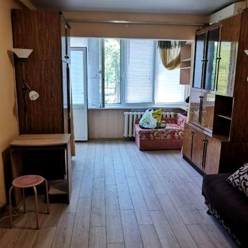 Євгена Сверстюка вул. (Марини Раскової), 8