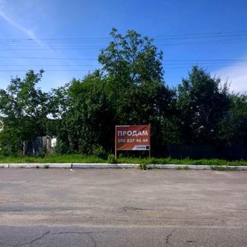 Соборна, 4