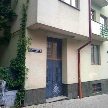 Героїв Майдану вул. (Гвардійська), 18а