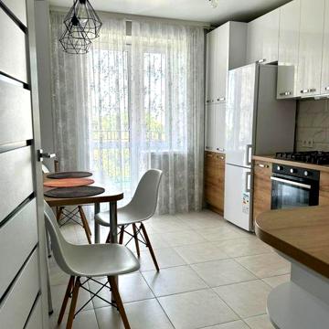 Оренда однокімнатної квартири по вул.Арцеулова, 8б (р-н ж/д вокзалу)
