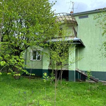 Карпацька, 26