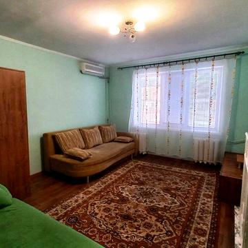 Продам 2 кімн кв. вул. Янгеля - Строителей, район Титова, газова плита