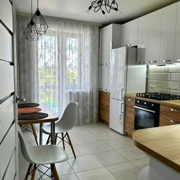 Довгострокова оренда 1к Квартира Зоряна (Арцеулова) вулиця