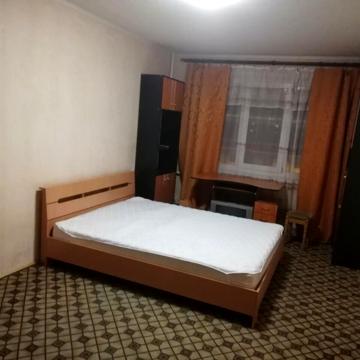 Оболонський просп., 13
