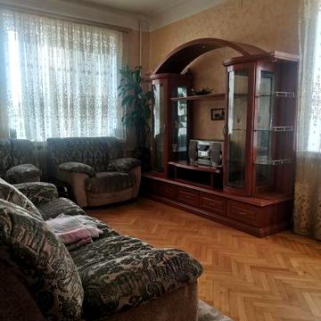 Оренда 3 х кімнатної квартири Дарницький р н вул  Ялтинська Метро.