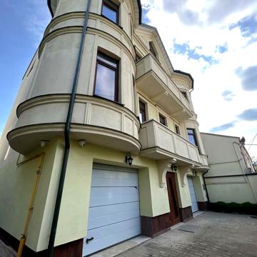 Республіканська вул., 14