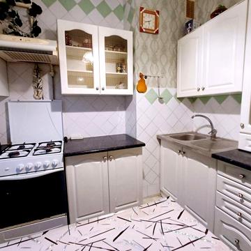 Продаж 2 кімн квартири. Центр. ЦУМ. Є відновлення