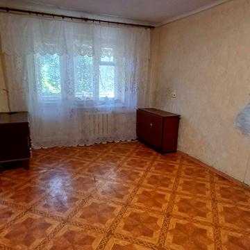 Сегедська вул., 15