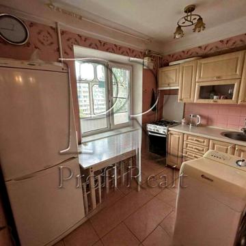 Амвросія Бучми бульв., 6