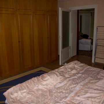 Аренда  дома жил.пл. 150 м. кв. 5 ком. с Холмець 12 км. от Ужгорода.