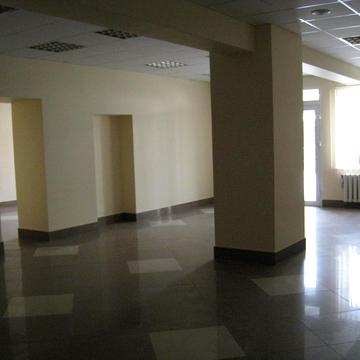 Новосільська вул., 12