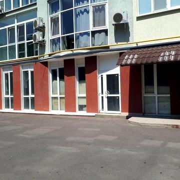 Мостобудівників вул., 17