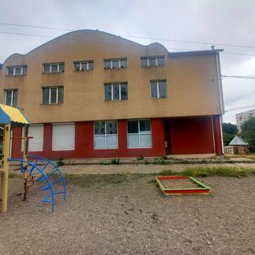Бульвар Героїв Крут, 4ж