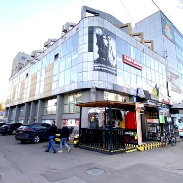 Площа Горького, 8