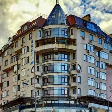 Незалежності вул., 32 а