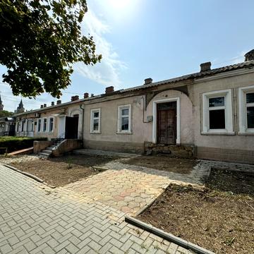 Павла Скоропадського вул. (Адмірала Макарова), 37