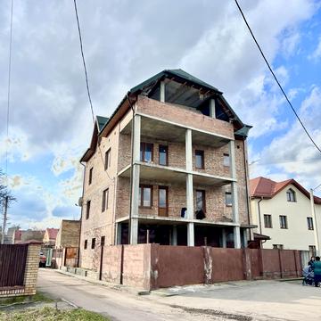 Мирослава Ірчана вул., 7а